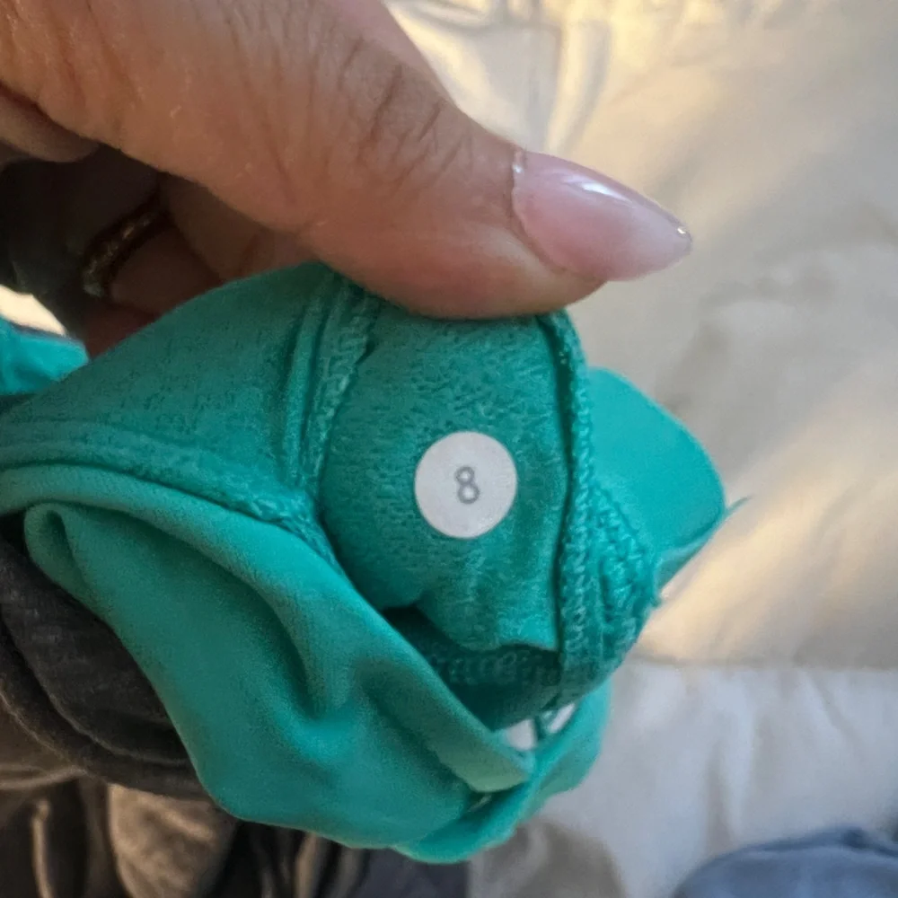 Bundle of three lululemon tops - Picture 5 of 7